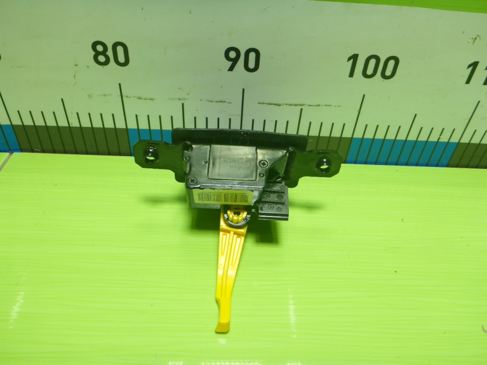 Замок багажника