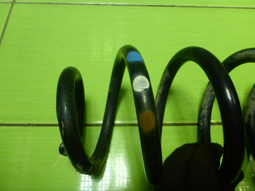 Пружина задняя