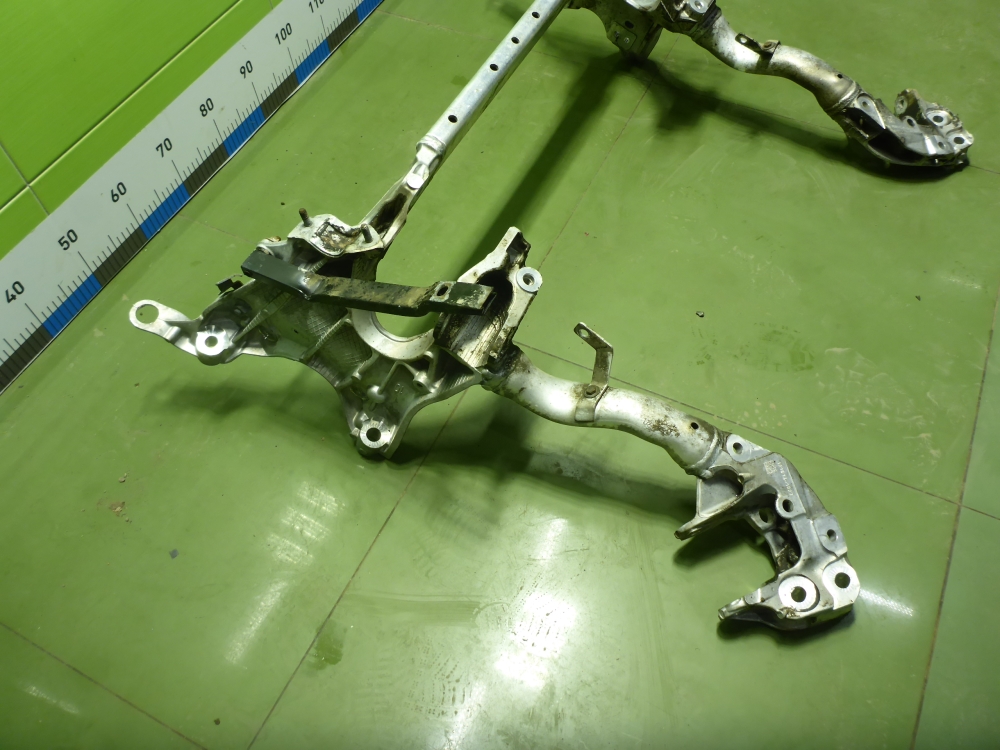 Балка подмоторная