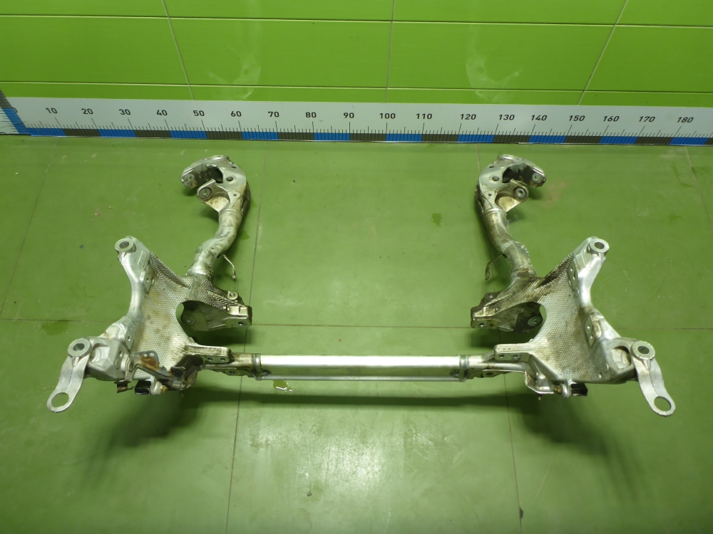 Балка подмоторная