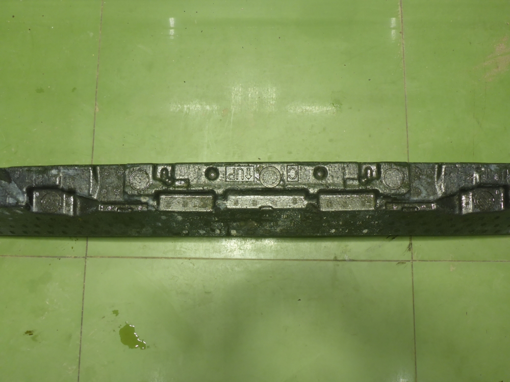 Наполнитель переднего бампера