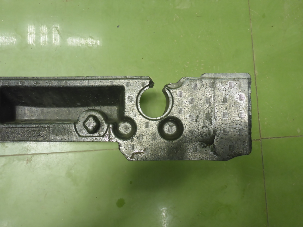 Наполнитель переднего бампера