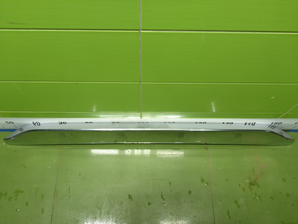 Накладка переднего бампера центральная