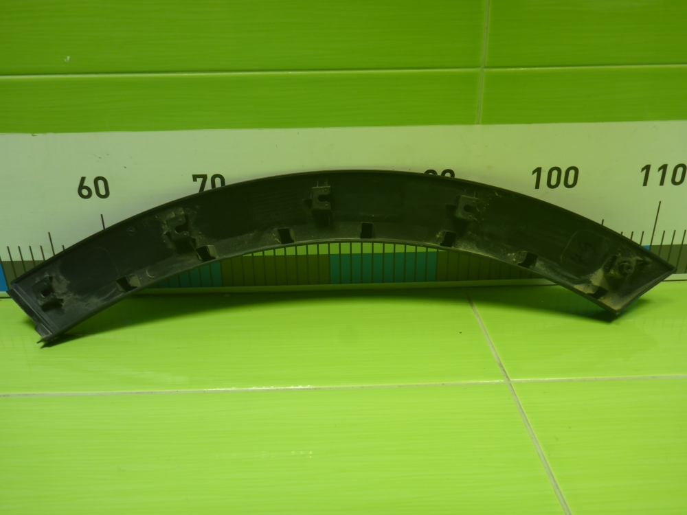 Накладка заднего крыла правого