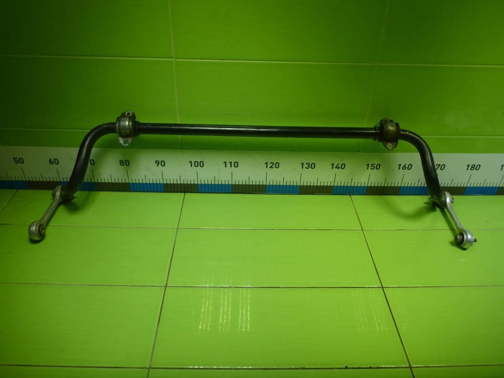 Стабилизатор передний