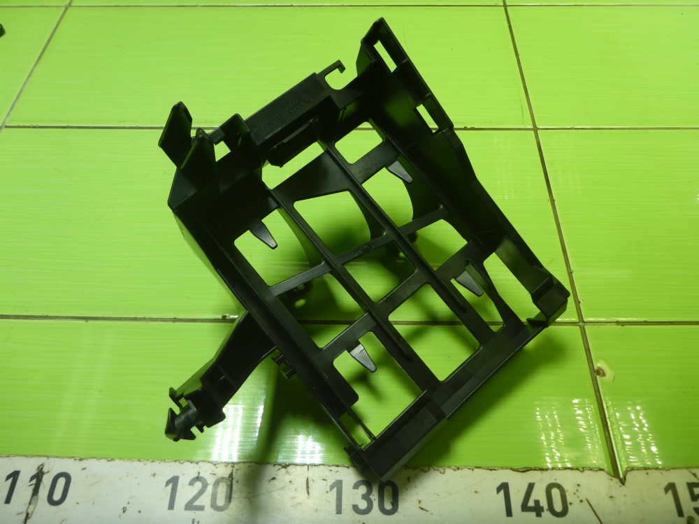 Кронштейн (сопут. товар)