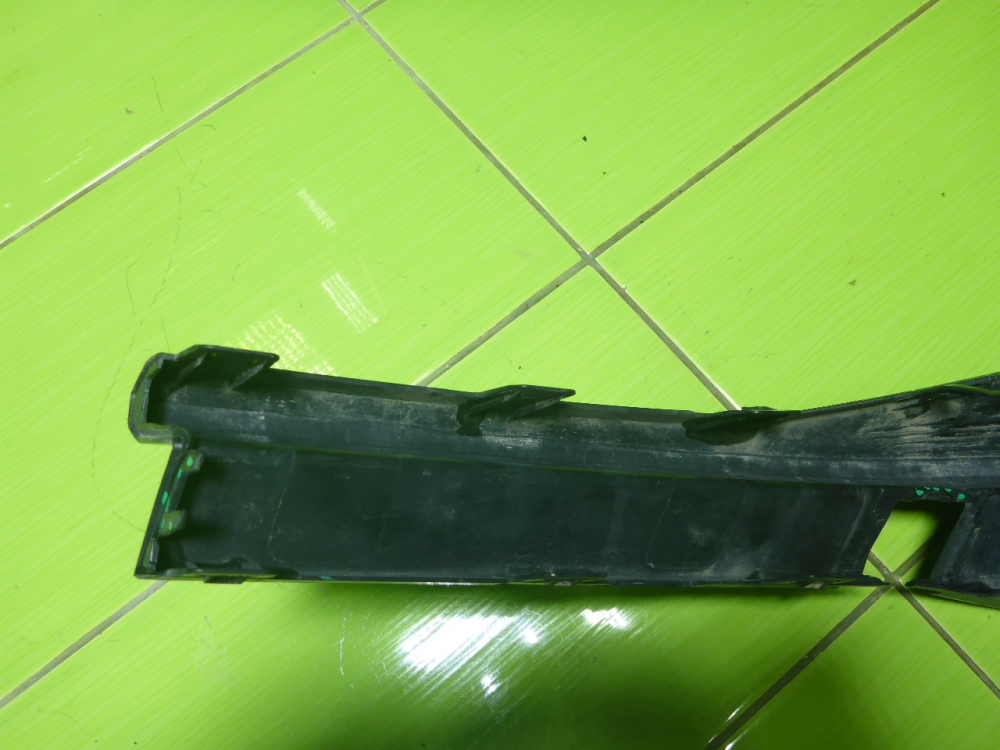 Накладка переднего бампера правая