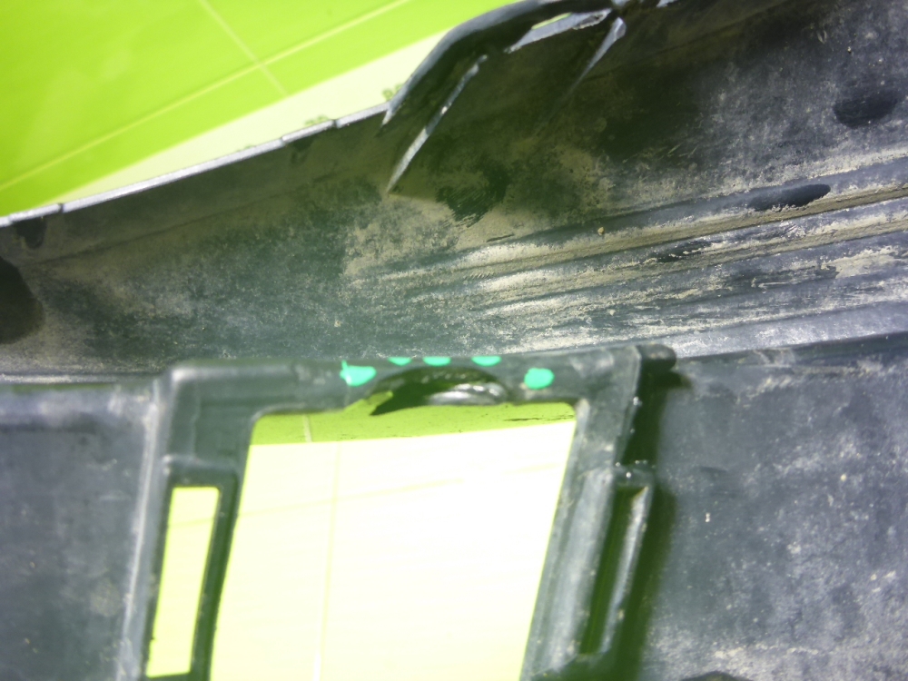 Накладка переднего бампера правая