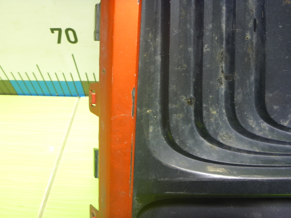 Накладка переднего бампера правая