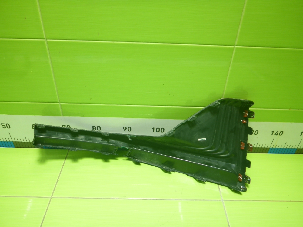 Накладка переднего бампера правая