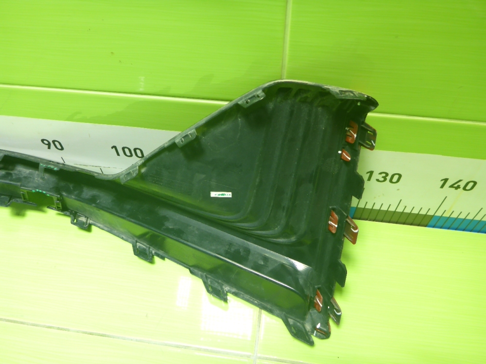 Накладка переднего бампера правая