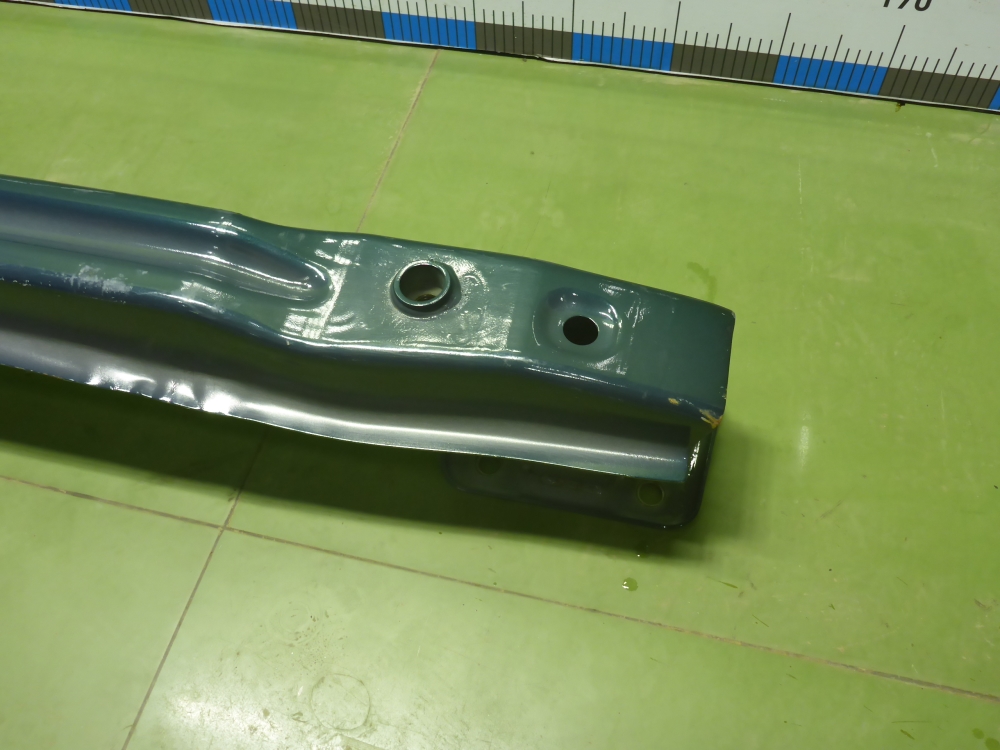 Усилитель заднего бампера