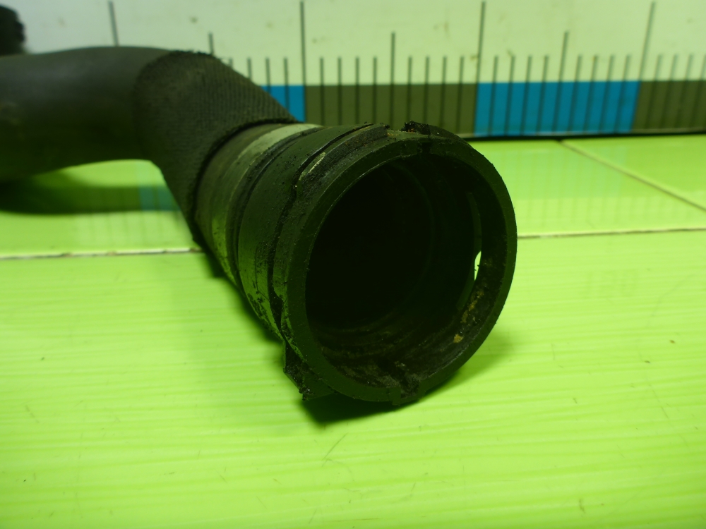 Шланг системы охлаждения