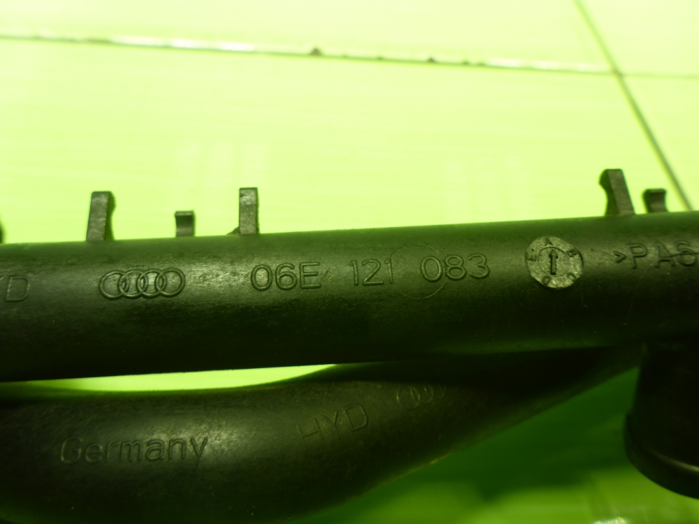 Трубка системы охлаждения