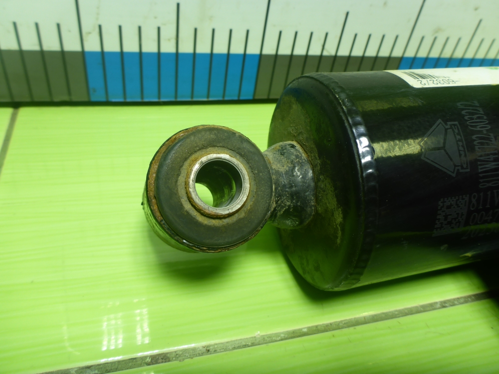 Амортизатор кабины