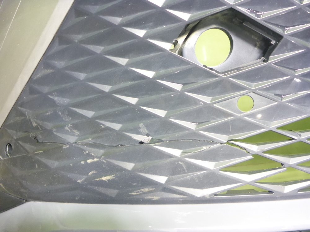 Бампер передний