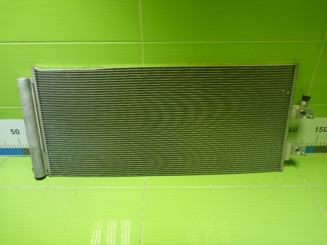 Радиатор кондиционера / конденсер
