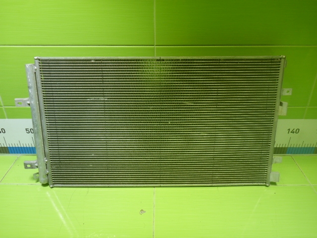 Радиатор кондиционера / конденсер
