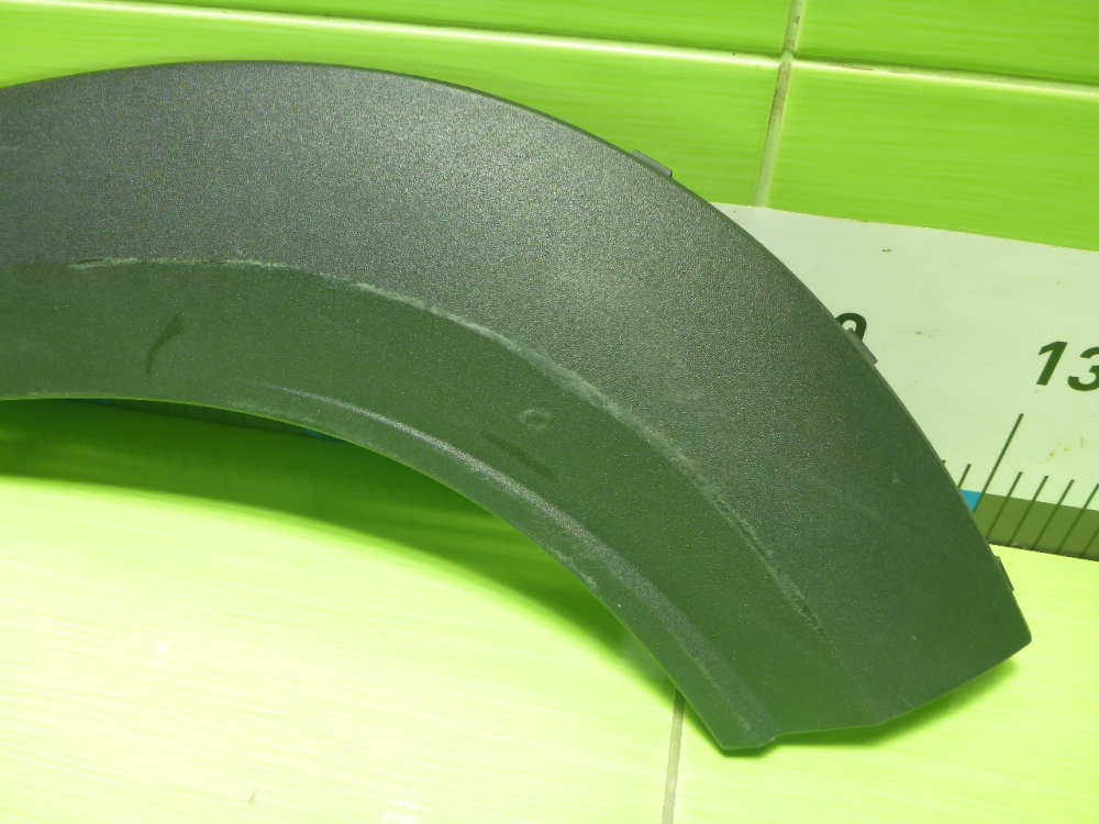 Накладка заднего крыла левого