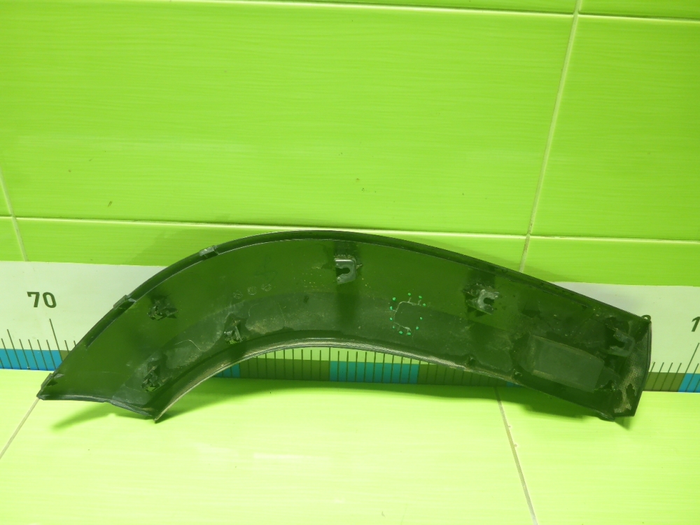 Накладка заднего крыла левого