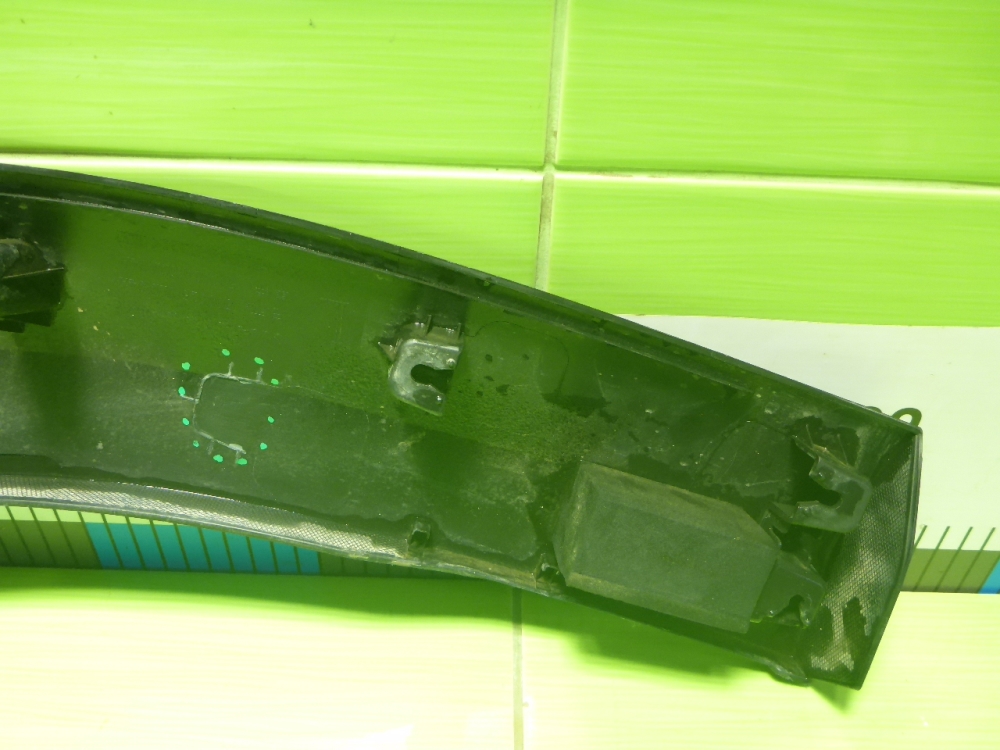 Накладка заднего крыла левого