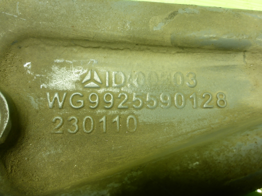 Кронштейн двигателя правый