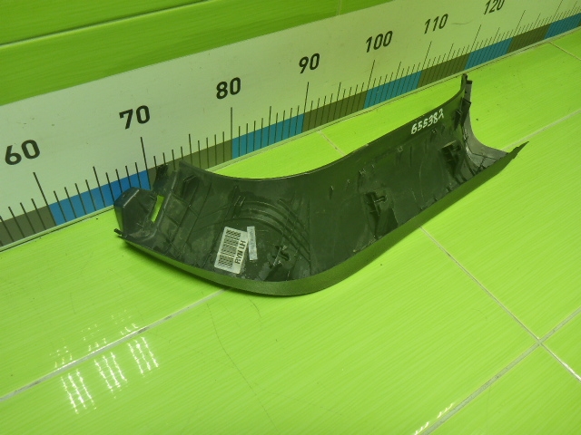 Обшивка двери багажника