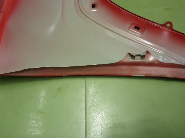 Крыло переднее левое