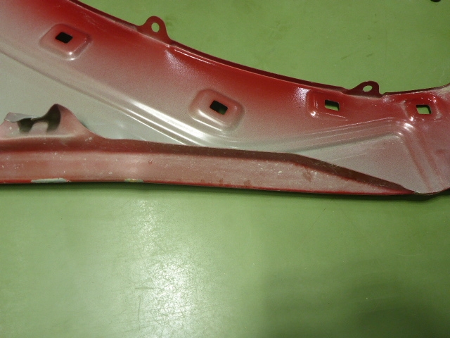 Крыло переднее левое