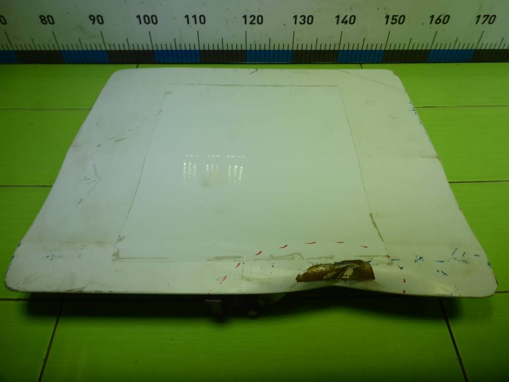 Крышка бардачка