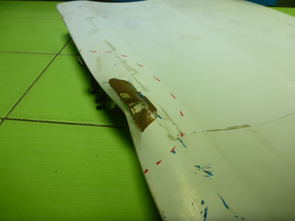 Крышка бардачка