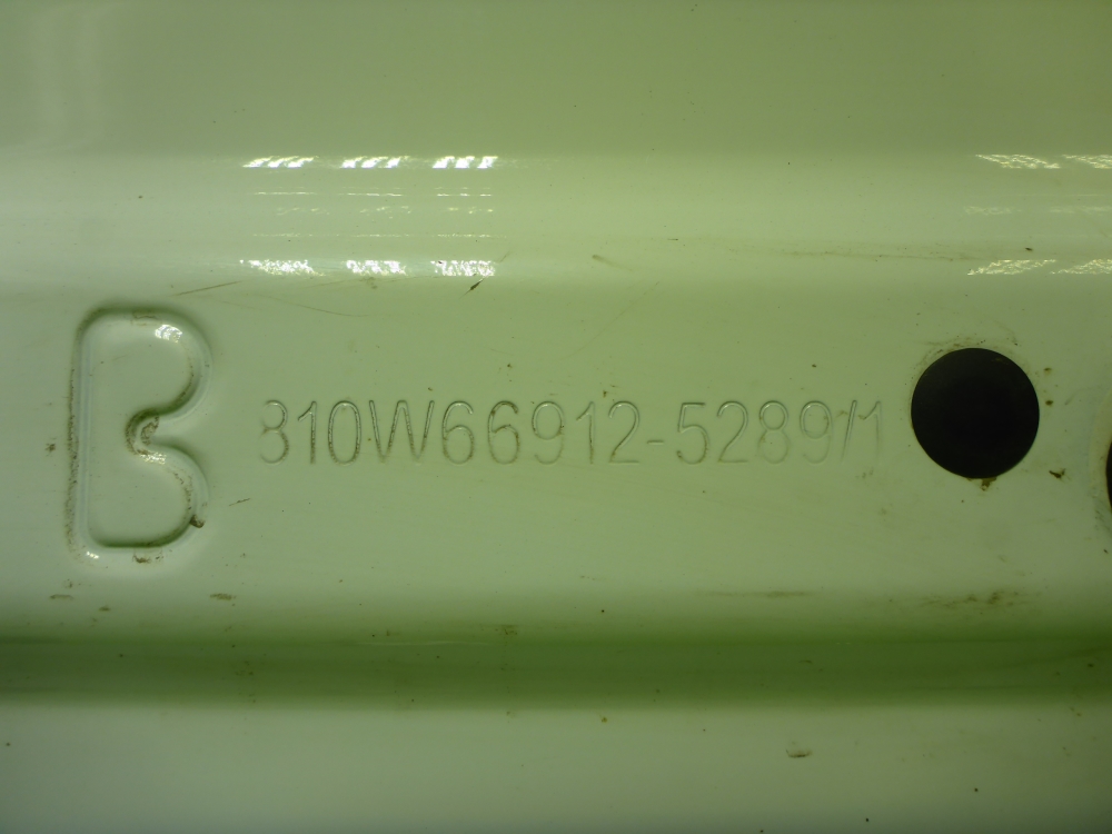 Крышка бардачка