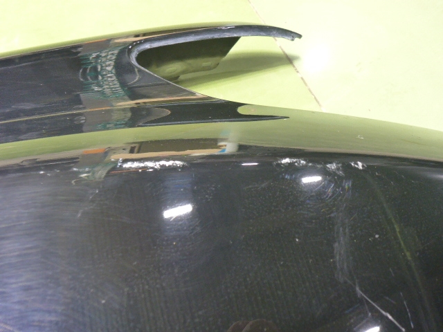 Крыло переднее правое