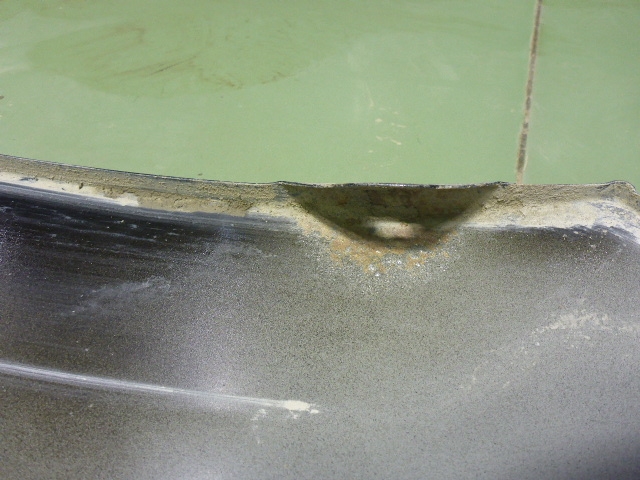 Крыло переднее правое