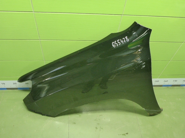 Крыло переднее левое