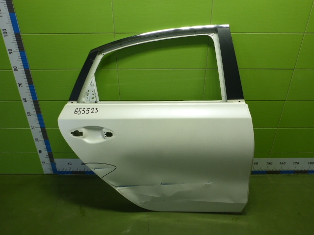 Дверь задняя правая