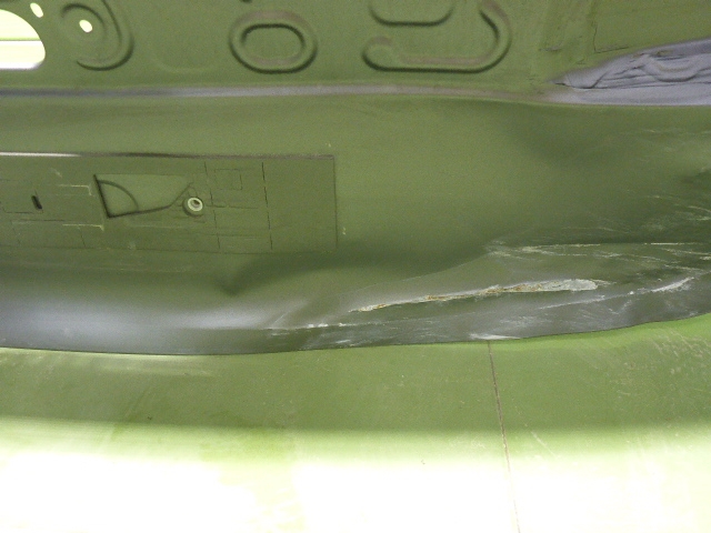 Дверь багажника