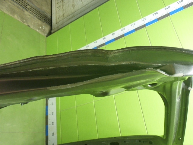 Дверь багажника