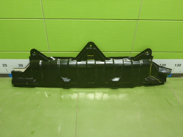 Кронштейн заднего бампера