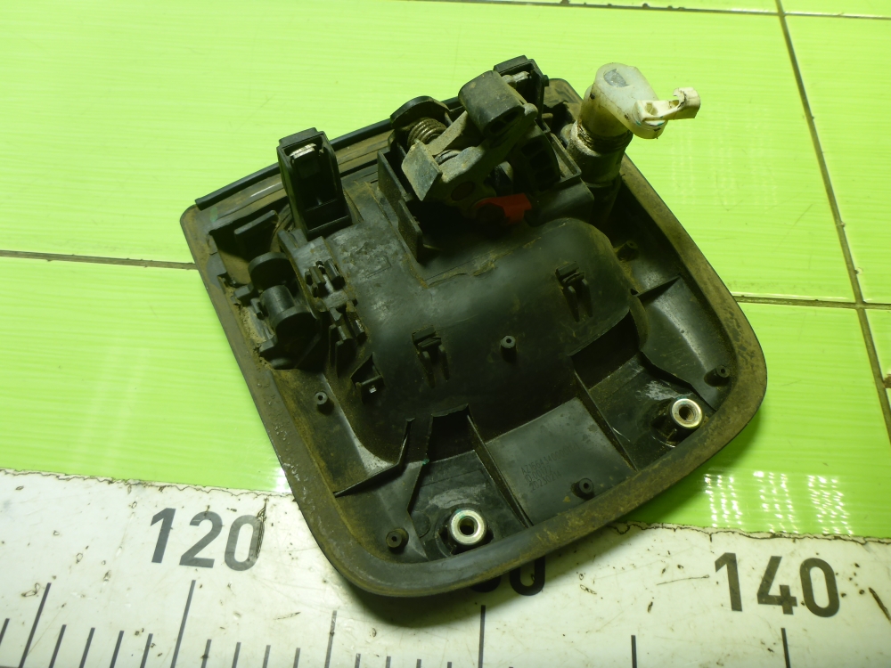 Ручка двери наружная левая