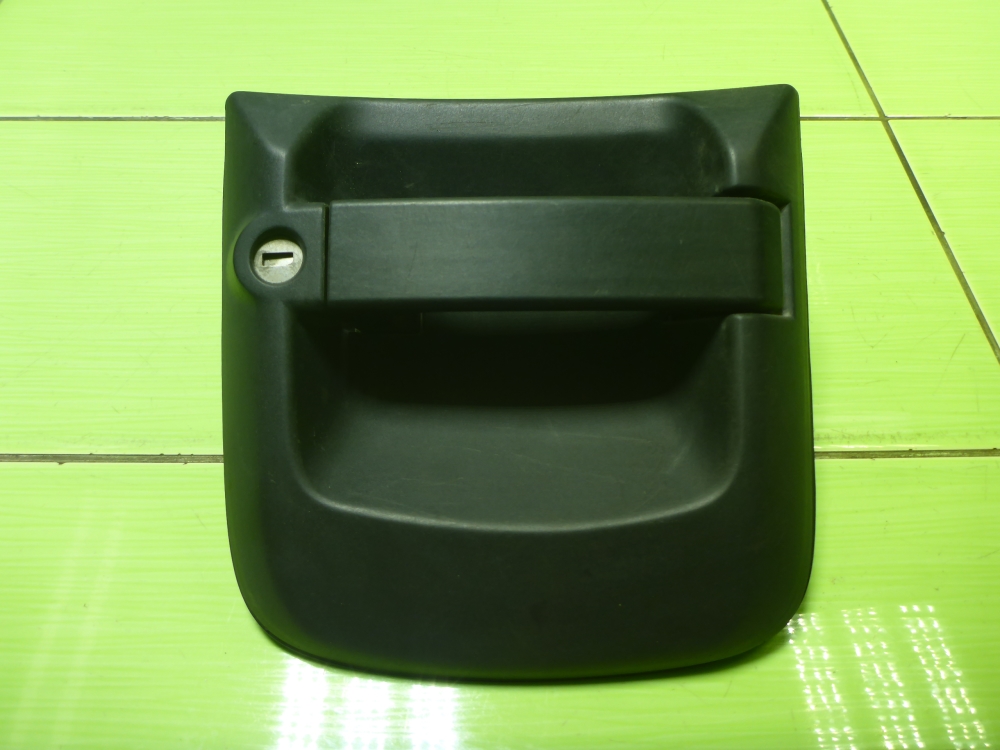 Ручка двери наружная левая