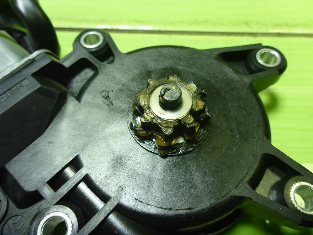 Моторчик стеклоподъемника