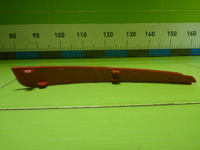 Отражатель в бампер задний правый