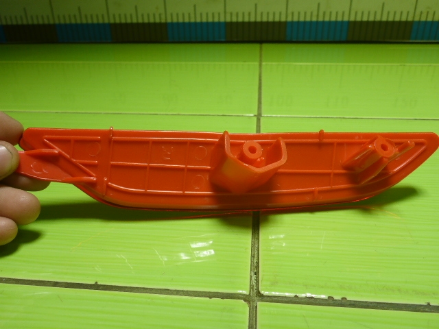 Отражатель в бампер задний правый