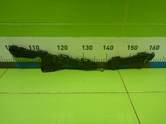 Кронштейн заднего бампера правый