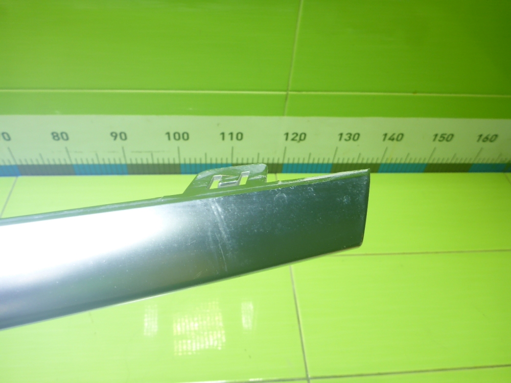 Накладка переднего бампера правая