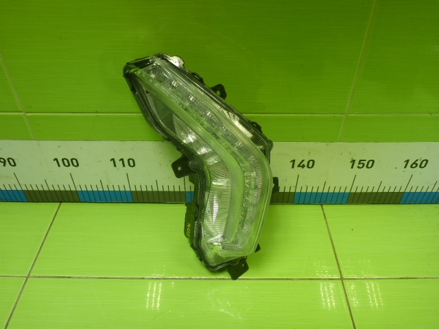 Фара дневного света правая (ходовые огни)