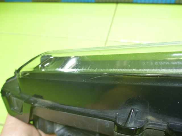 Фара противотуманная левая