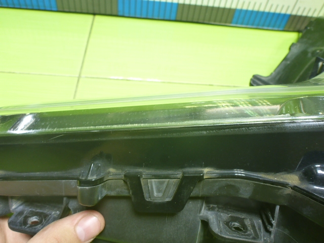 Фара противотуманная левая