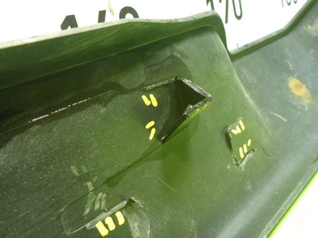 Накладка переднего бампера